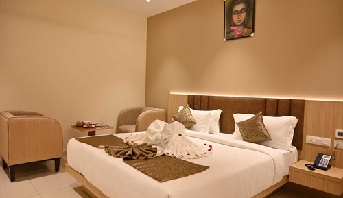 Deluxe Double or Twin Room