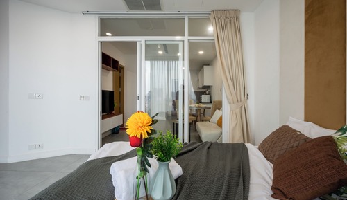 Basic Apartment, 2 Bedrooms, Balcony, City View