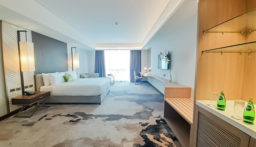 Executive Premier King