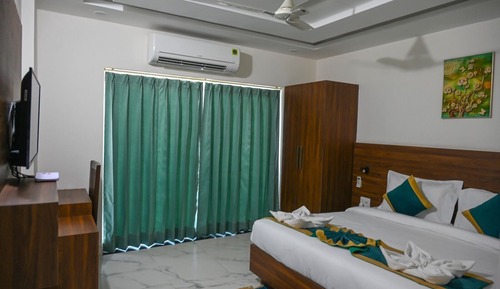 Club Room