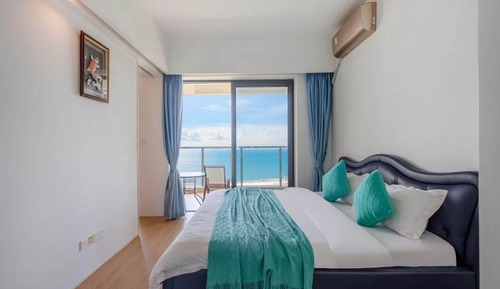 Superior Suite, 1 King Bed, Sea View
