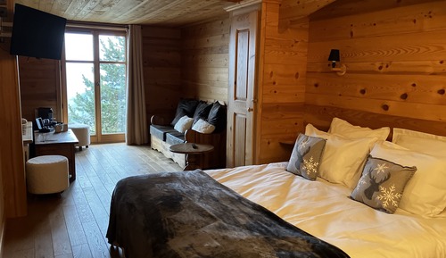 Suite, 1 King Bed with Sofa bed, Mountain View