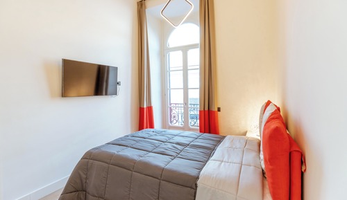 House, 2 Bedrooms, Balcony, City View