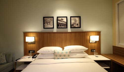 Deluxe Room, 1 King Bed, Non Smoking, City View