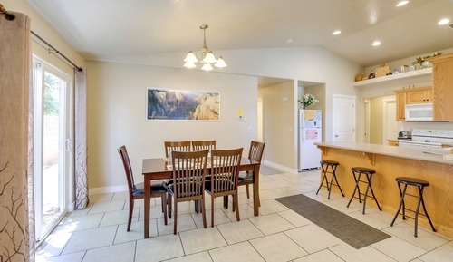 House (2 Bedrooms)