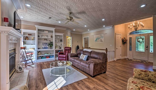House (4 Bedrooms)