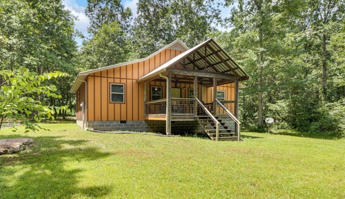 House (2 Bedrooms)