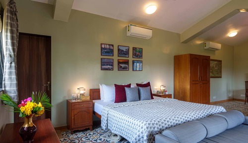 Suite, 4 Bedrooms, Park View