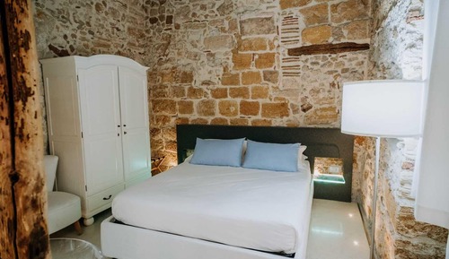 Comfort Room, 1 Queen Bed, Non Smoking, Refrigerator