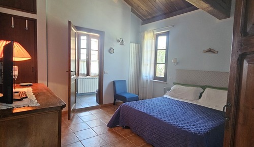 Basic Apartment, Garden View