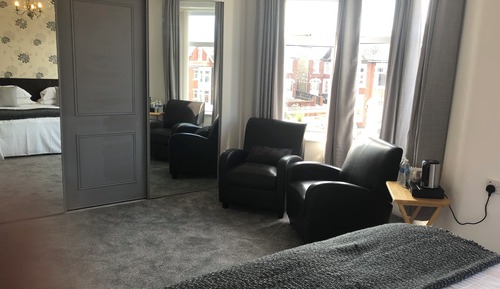 Double Room (Room 3)