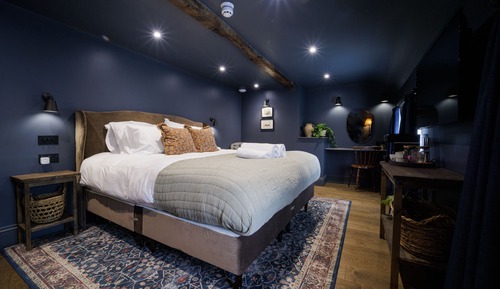 Superior Double Room, 1 King Bed, Non Smoking