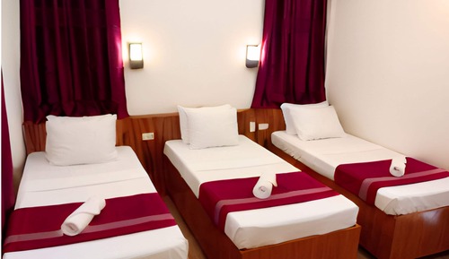 Superior Room, 3 Twin Beds, Non Smoking, Private Bathroom