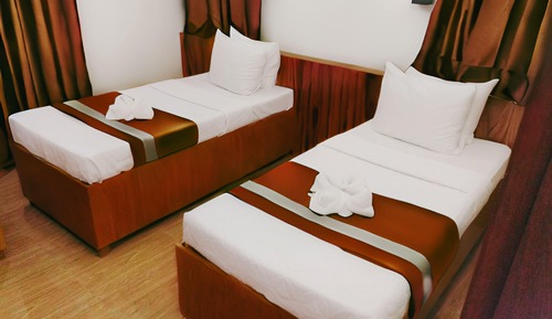 Superior Room, 2 Twin Beds, Non Smoking, Private Bathroom