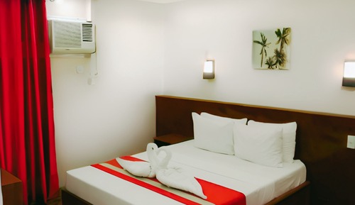 Deluxe Room, 1 Queen Bed, Non Smoking, Private Bathroom
