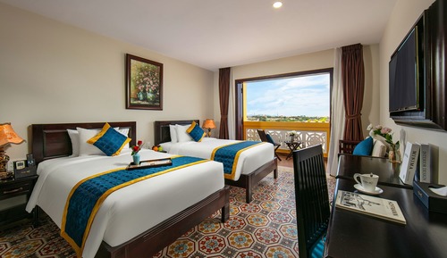 Suite Double/Twin With Panorama View and Balcony