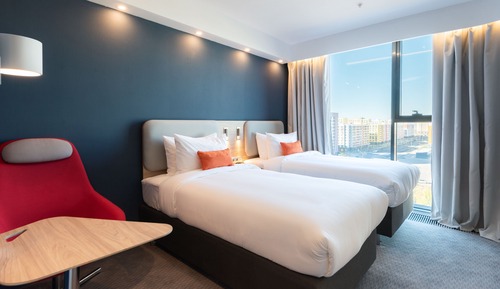 Standard Room, 2 Twin Beds (Free Breakfast)