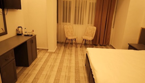 Basic Triple Room