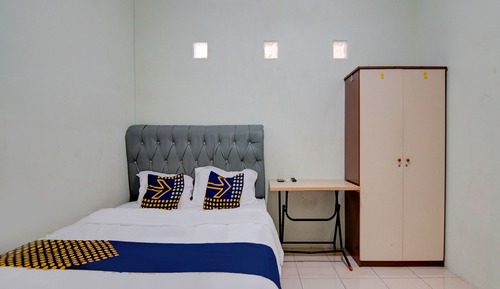 Basic Double Room