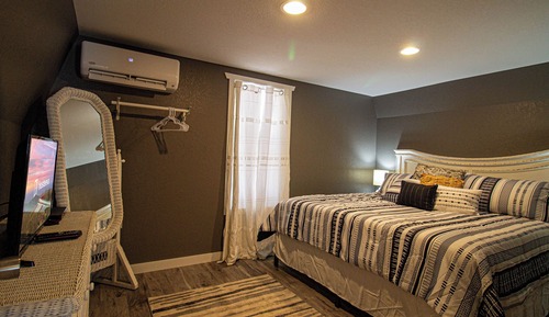 Signature Cabin, 2 Bedrooms, Non Smoking, Balcony