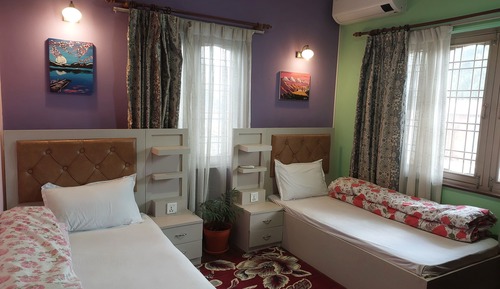 Classic Twin Room