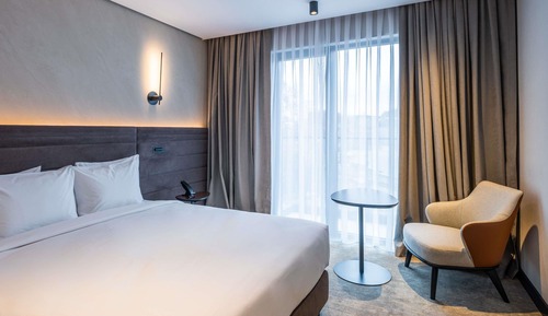 Standard Room, 1 King Bed