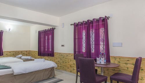 Family Quadruple Room, Valley View