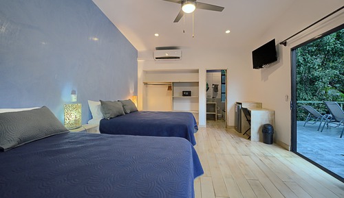 Deluxe Studio Suite