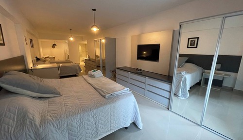 Apartment, Multiple Bedrooms, Accessible, Smoking