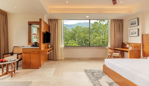 Junior Suite with Jungle View