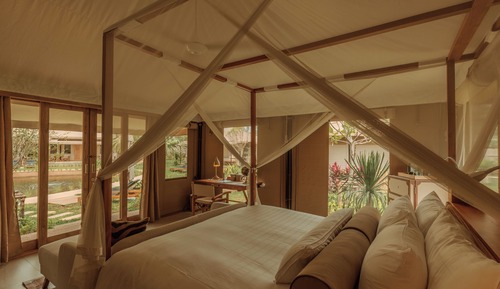 Lagoon Pool Tent