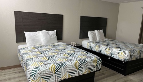 Standard Room, 2 Queen Beds, Non Smoking