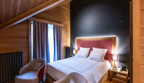 Swiss, Signature Room