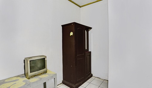 Basic Single Room