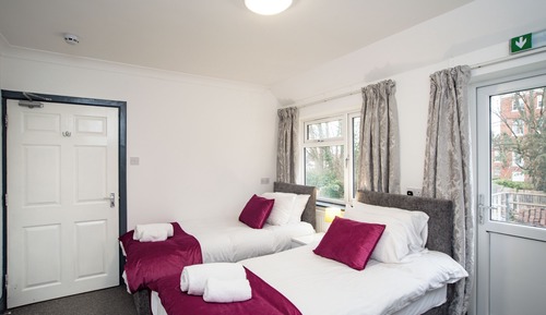 Standard Twin Room