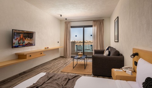 Creek Premium Studio Lagoon and Pool view