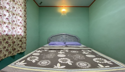 Room, 2 Bedrooms