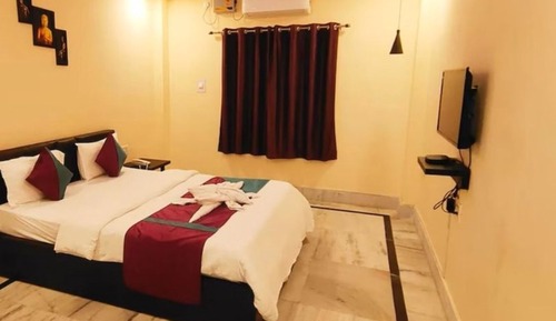 Deluxe Double Room, Multiple Beds, City View