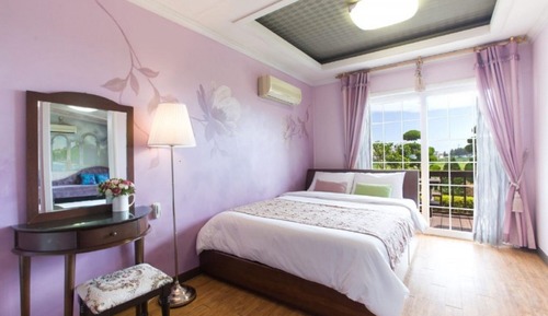 Room (Cozy101)