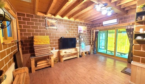 Room (Squirrels (1st floor beautiful garden)