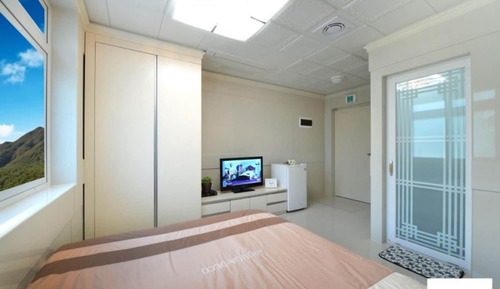 Room (Yeongwol Pension 206 (Cooking Not All)
