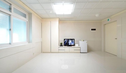 Room (Yeongwol Pension 210 (Cooking Not All)