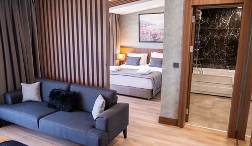 Elite Room