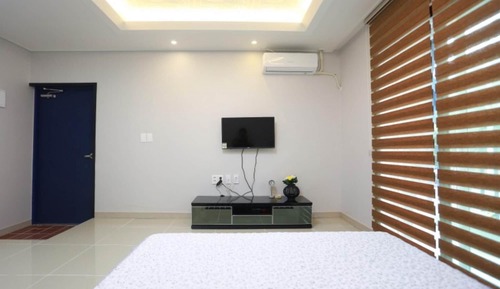 Room (Couple Room B)