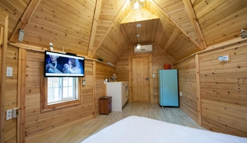 Room (Room 3 (Unshared House))