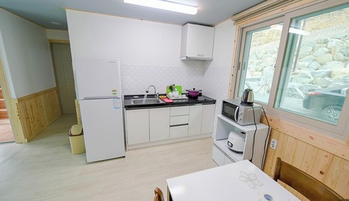 Room (star)