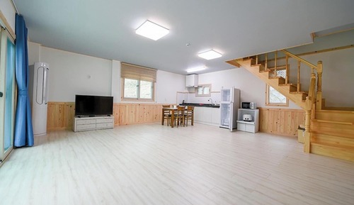Room (Sea (Duplex))