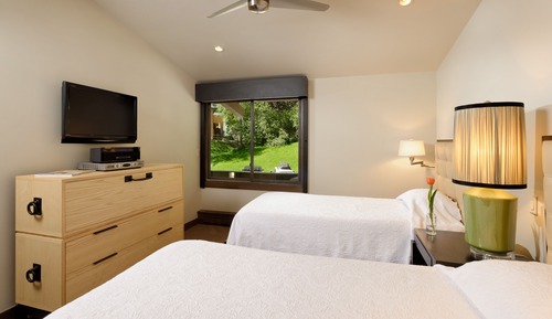 Condo, 2 Bedrooms