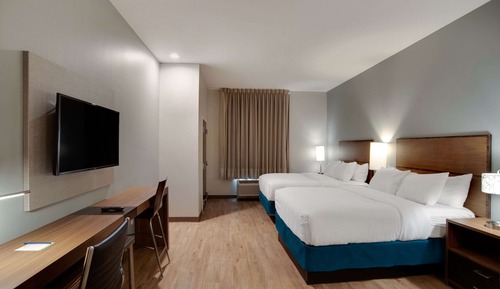 Suite, 2 Queen Beds, Accessible, Non Smoking