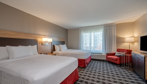 Studio, 2 Queen Beds (Mobility Accessible, Roll-In Shower)